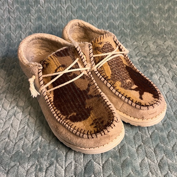 Custom Pendleton Hey Dudes - Picture 1 of 4